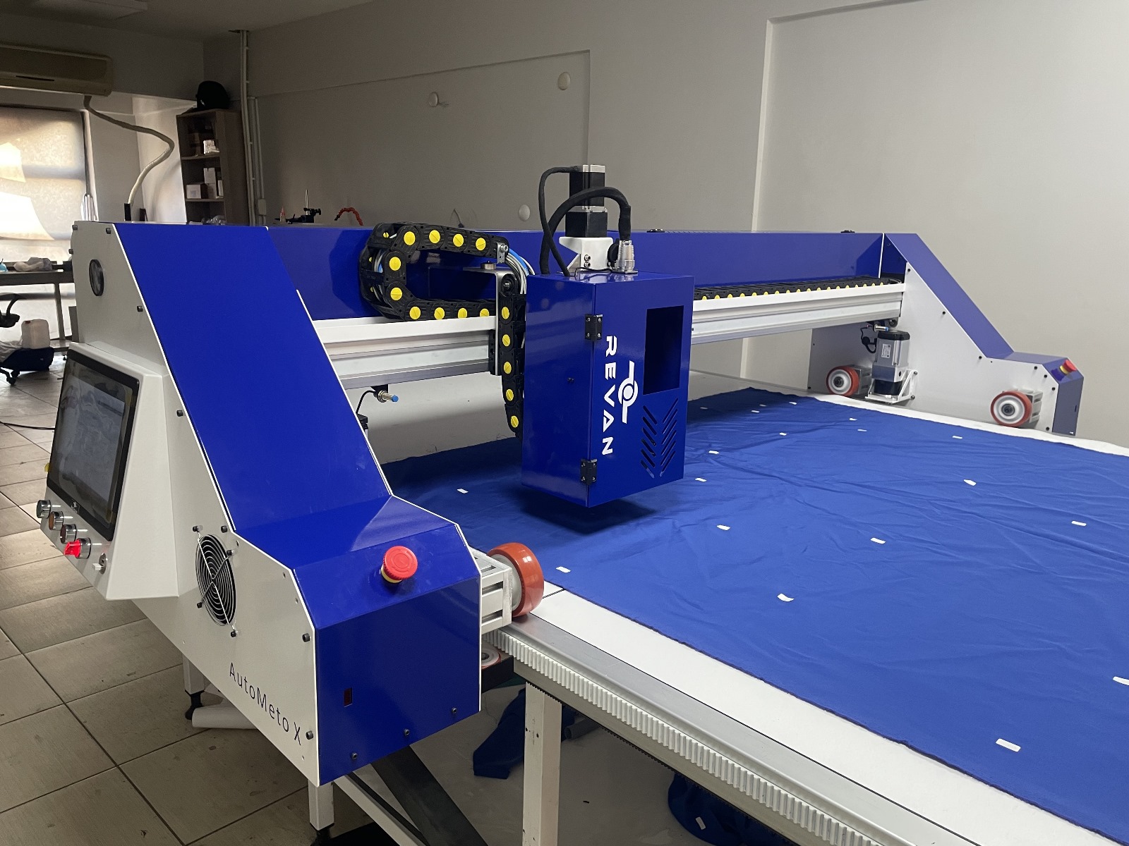 AutoMeto X – Otomatik Meto Etiketleme Makinesi
