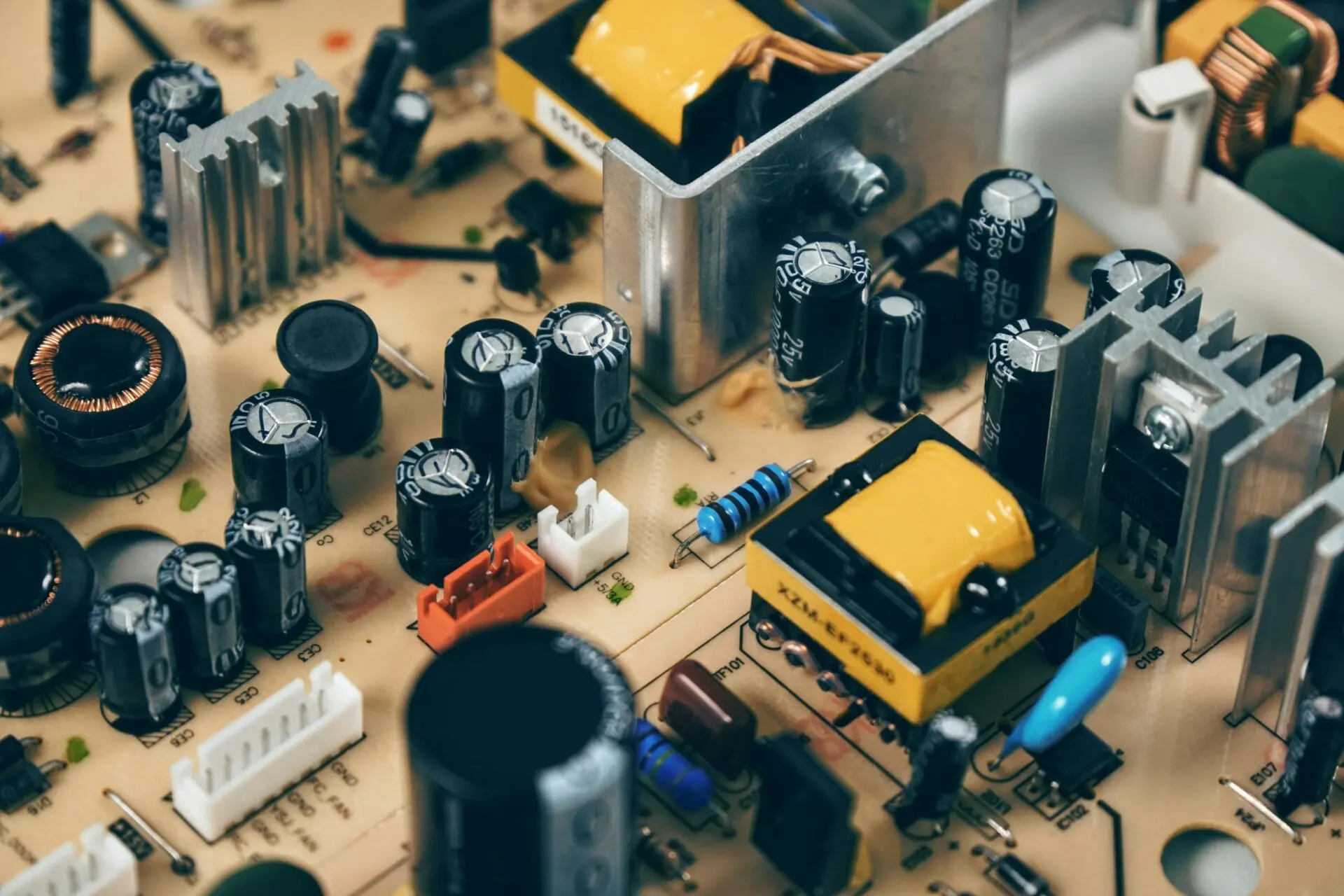 PCB Yenileme ve Tersine Mühendislik